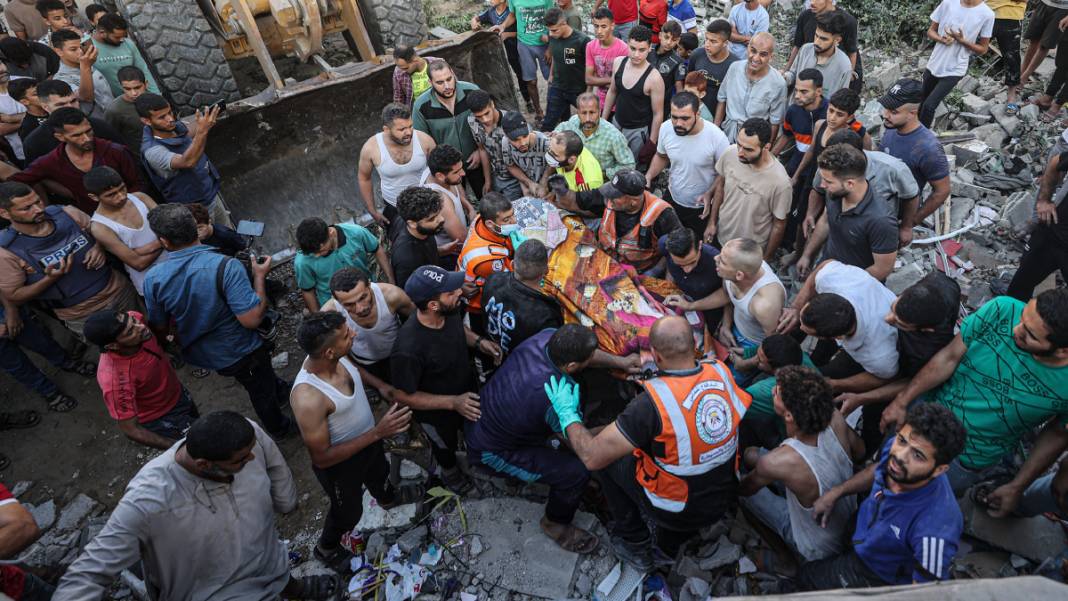 Gazze ateş altında! Katliamın 29'uncu gününden acı kareler... 8